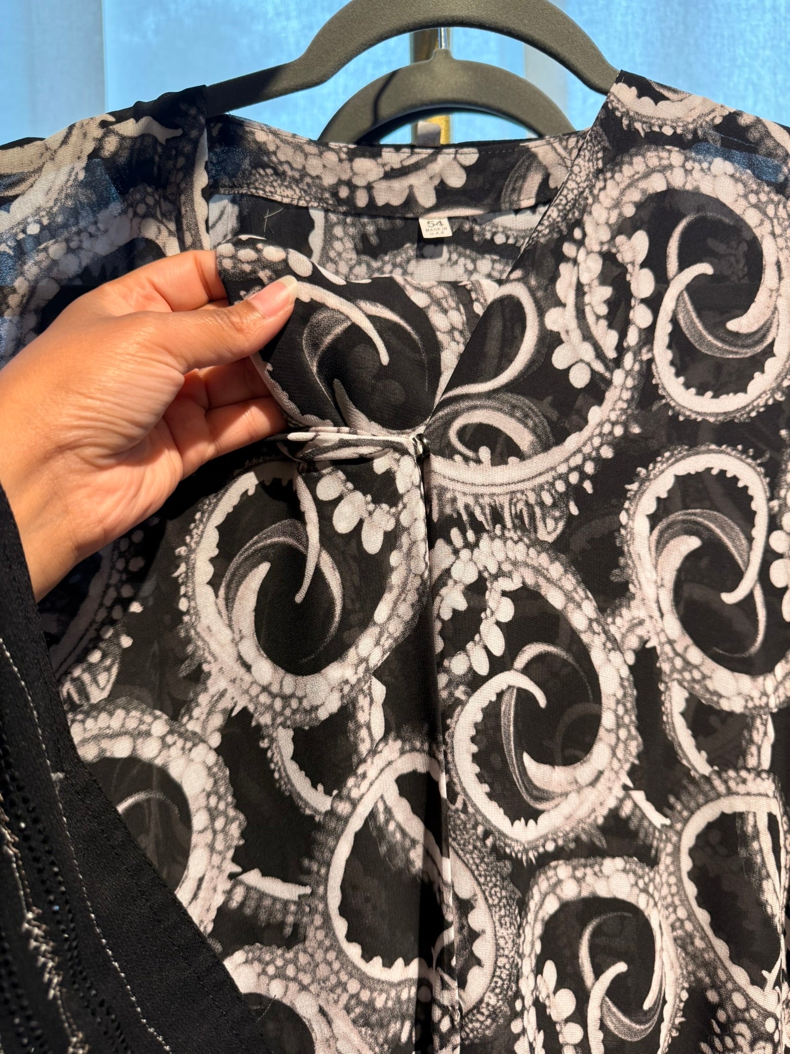 Black & Silver Pattern Abaya | Size 54 | W/ Scarf