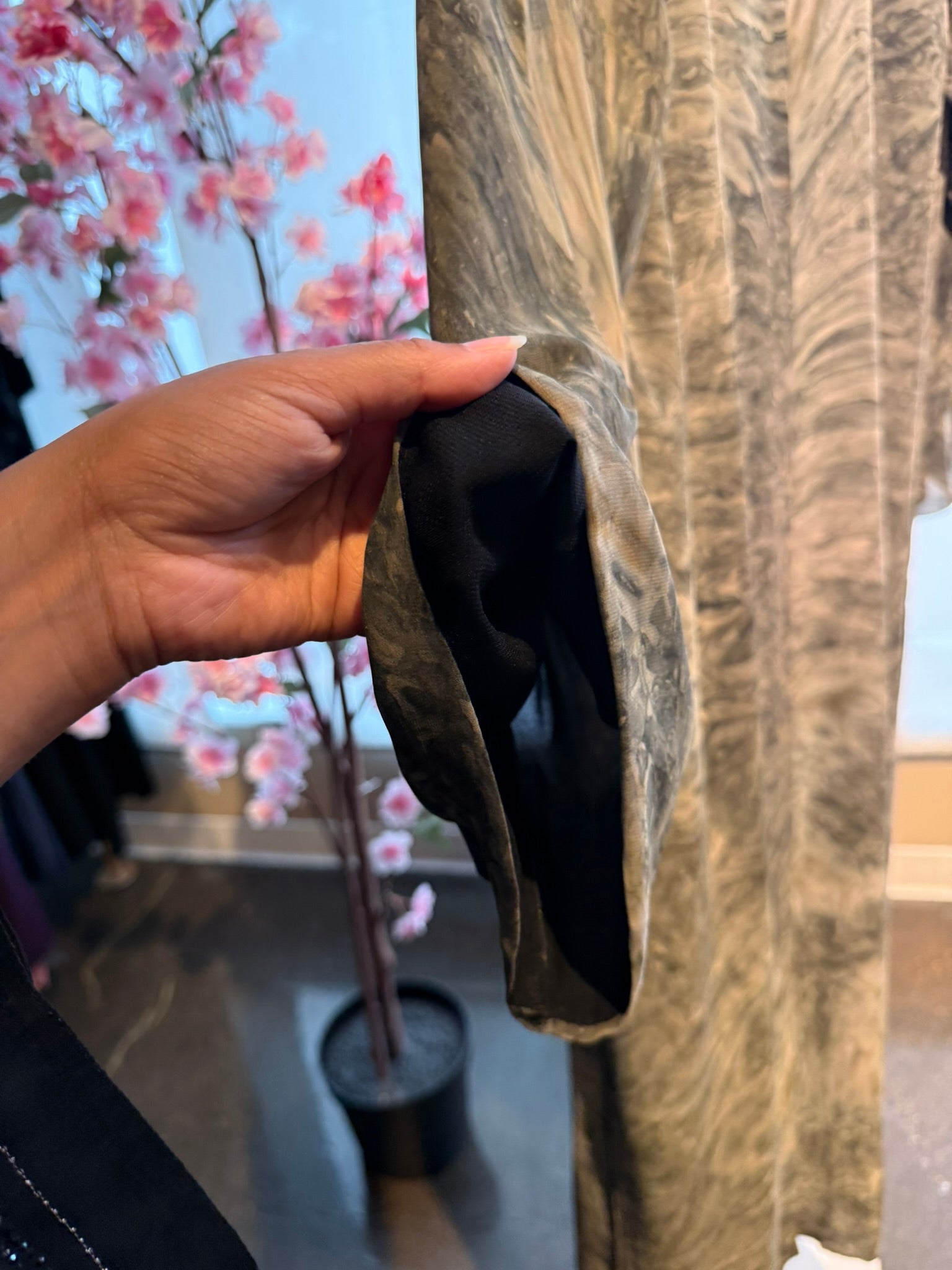 Luxe Bronze Abaya | Size 54 | W/ Scarf