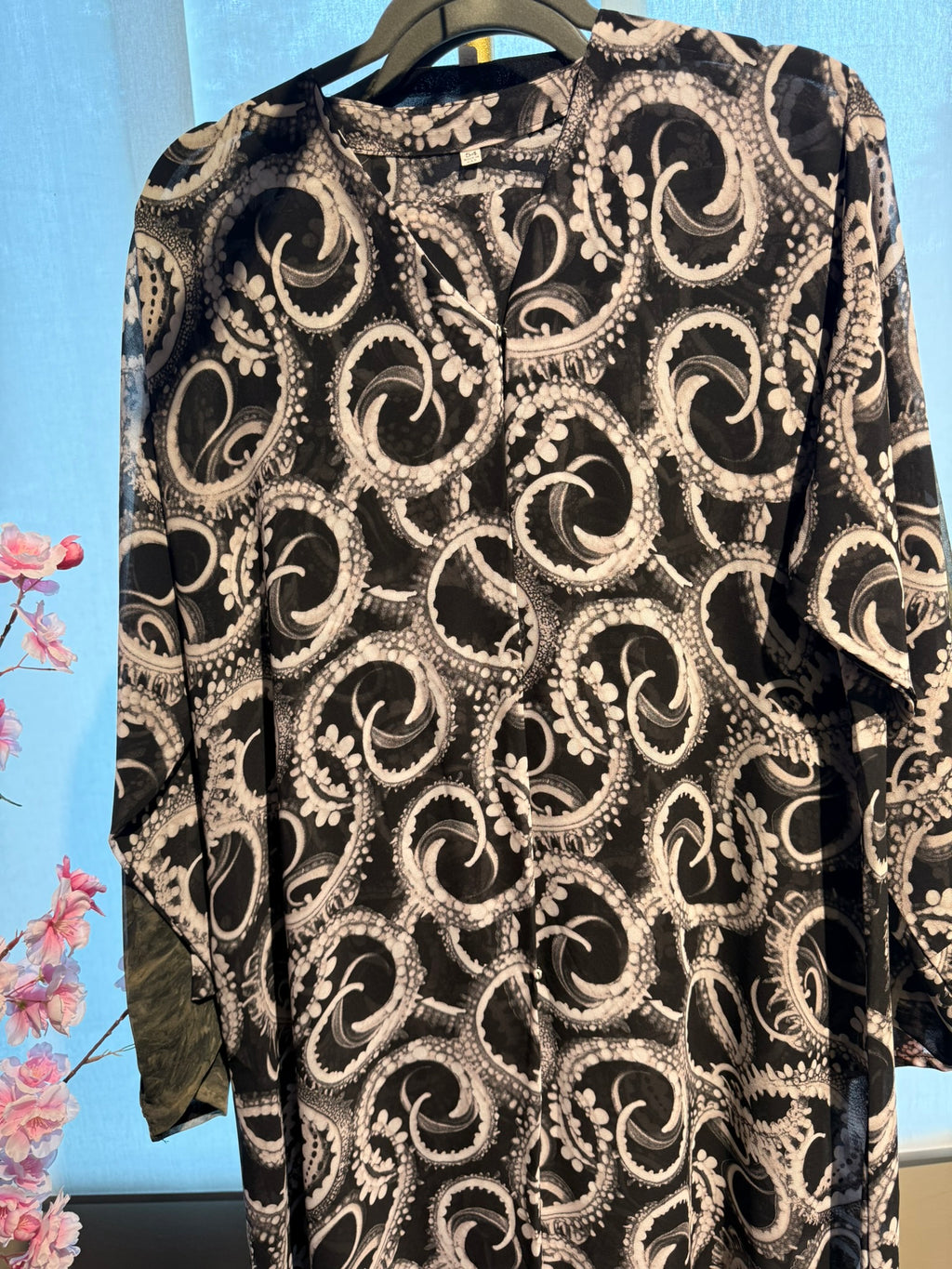 Black & Silver Pattern Abaya | Size 54 | W/ Scarf