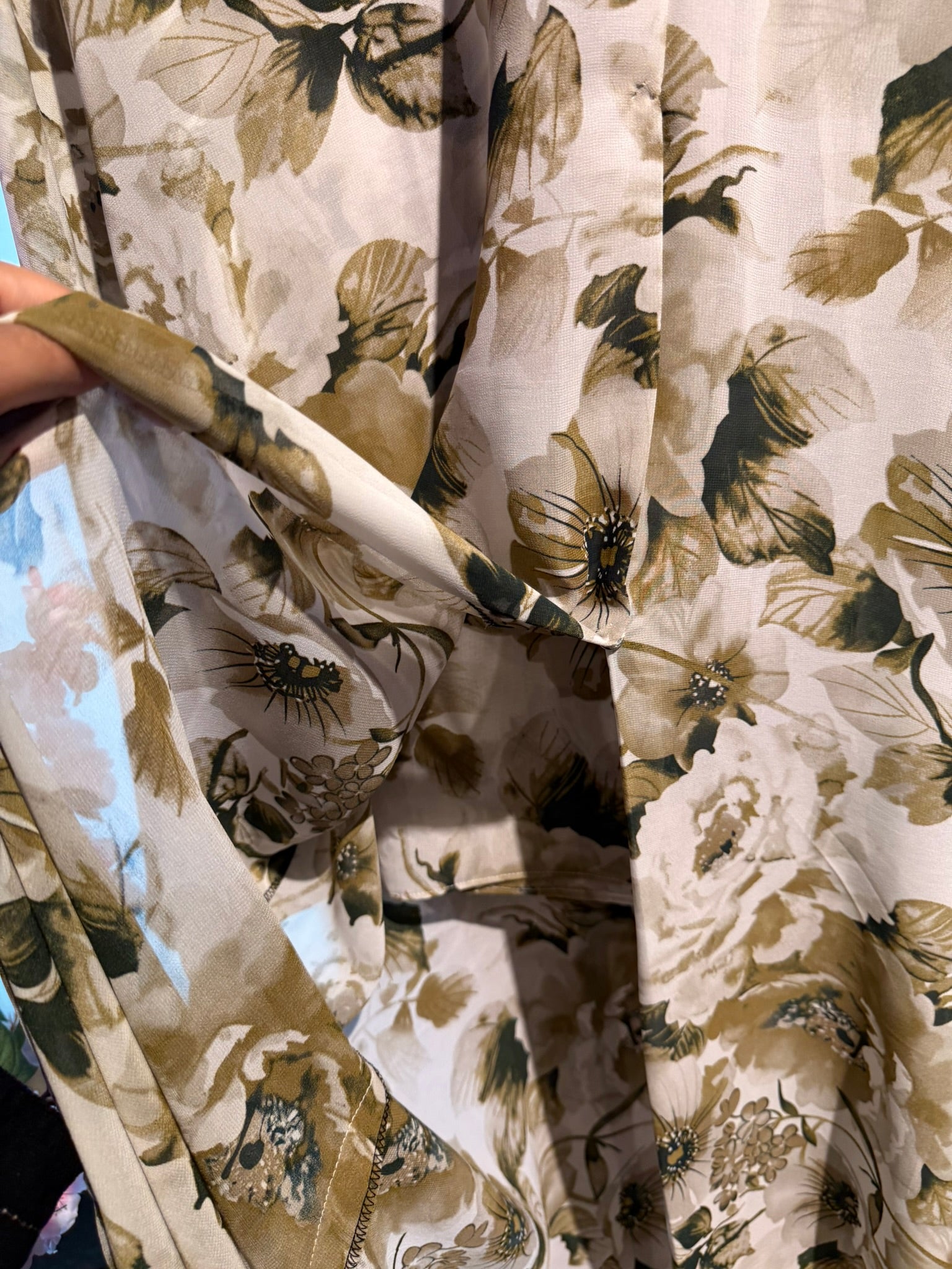 Floral Button Abaya
